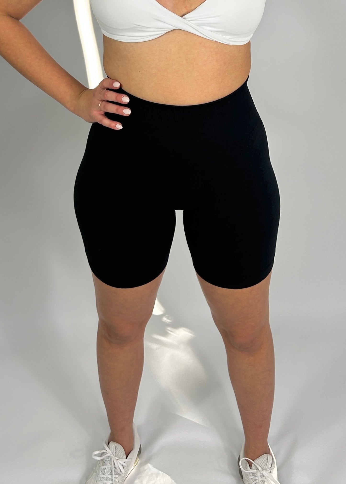 Seamless Scrunch Shorts - Black